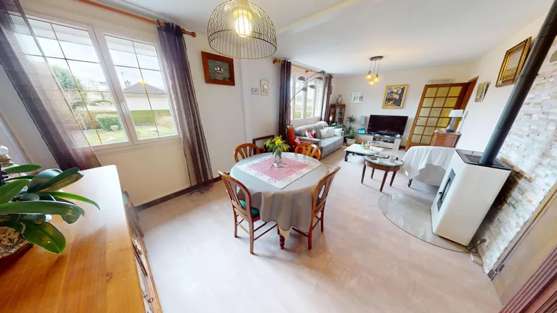 PLAIN PIED SUR SOUS SOL COMPLET - SEJOUR SUD - PROCHE COMMERCES