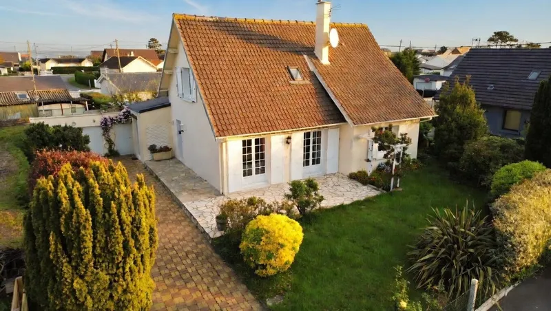 MAISON FAMILIALE DE 126 M2 - 5 CHAMBRES - VIE DE PLAIN-PIED