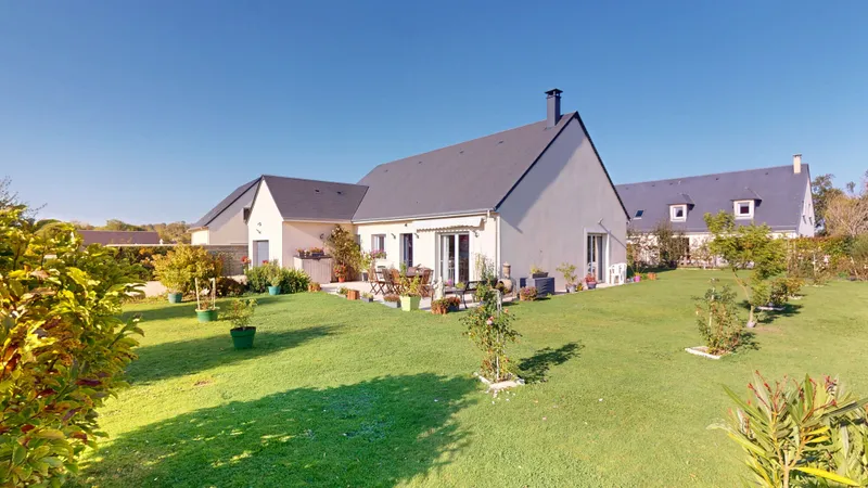 PLAIN-PIED RÉCENT DE 3 CHAMBRES - 6,5 KMS DE BAYEUX / 4 KMS DE LA MER