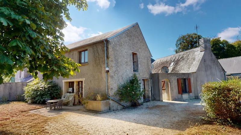 PROPRIÉTÉ AVEC 2 HABITATIONS - 162 M2 - 9 KMS BAYEUX NORD-OUEST