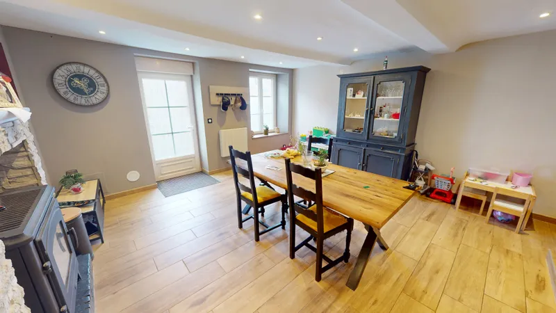 MAISON RÉNOVÉE DE 99 M2 - 3 CHAMBRES - PROCHE BAYEUX