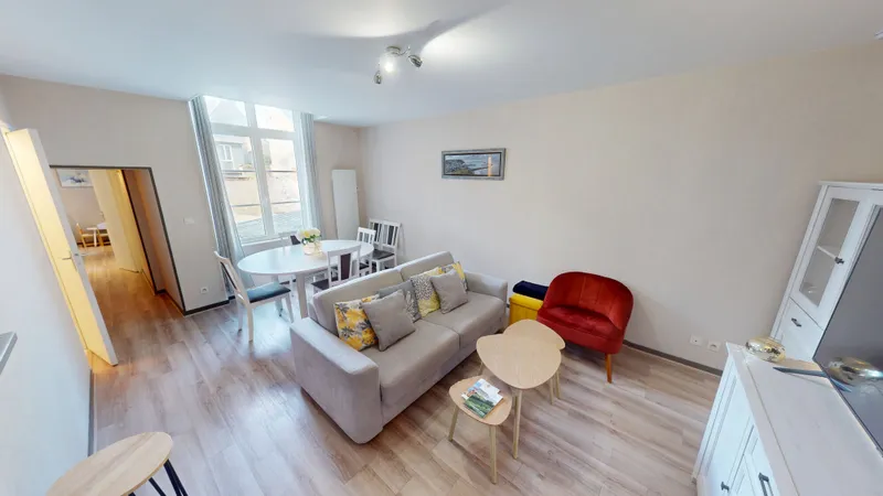 APPARTEMENT LUMINEUX T3 - 2 CHAMBRES - PROCHE COMMODITÉS
